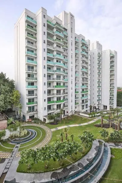 DLF King's Court - project photo